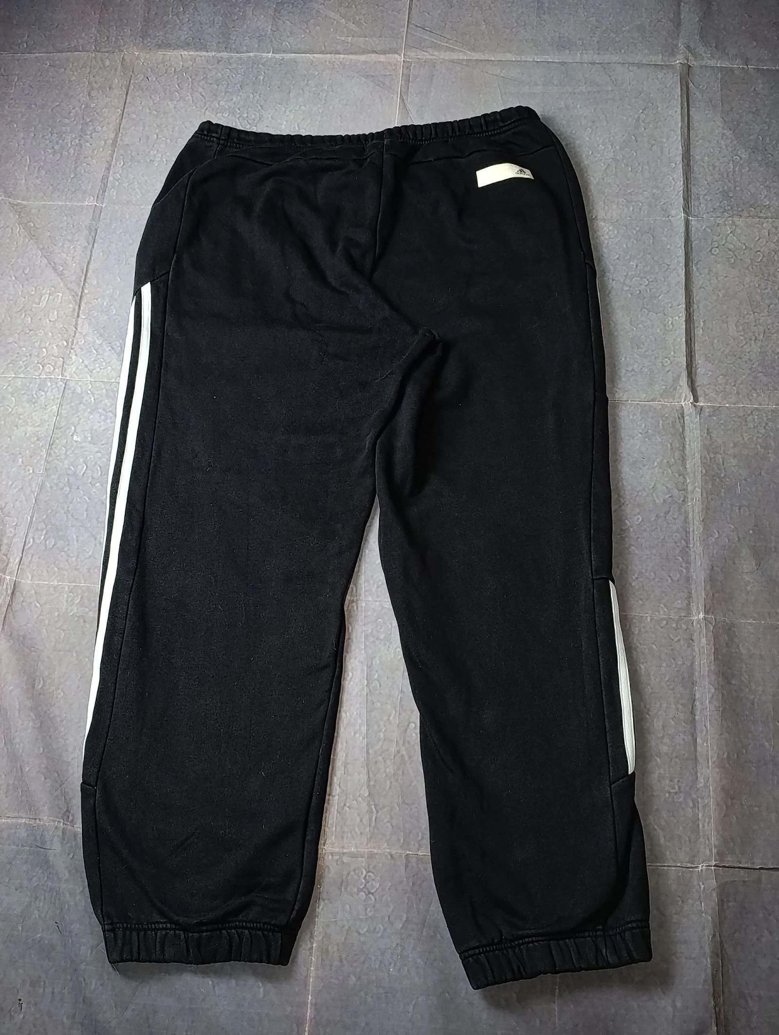 Adidas Pantalones de chándal negros con logotipo de 3 rayas talla XL – photo 4